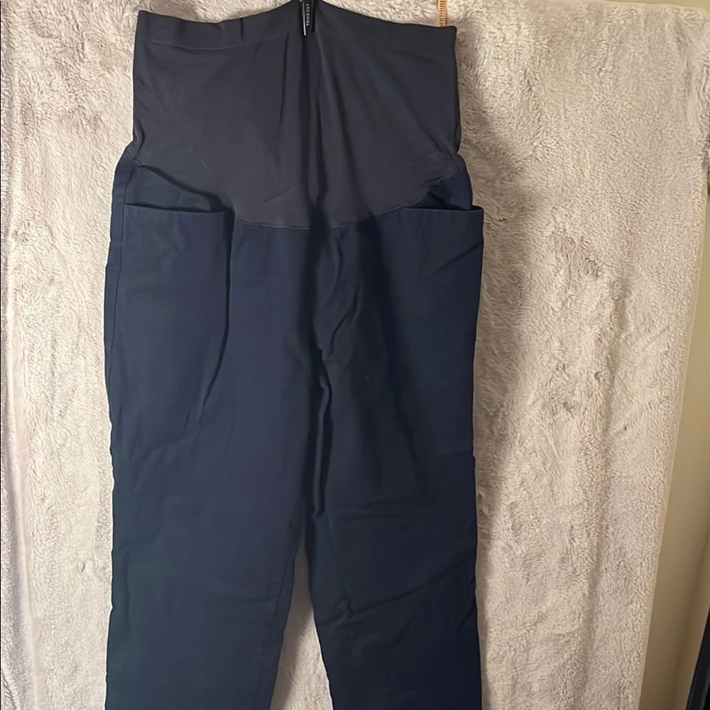 Old Navy Maternity Pixie Straight Pants